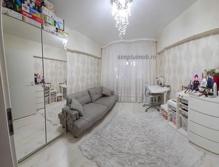 Decomandat parcare 3 camere renovat - 3