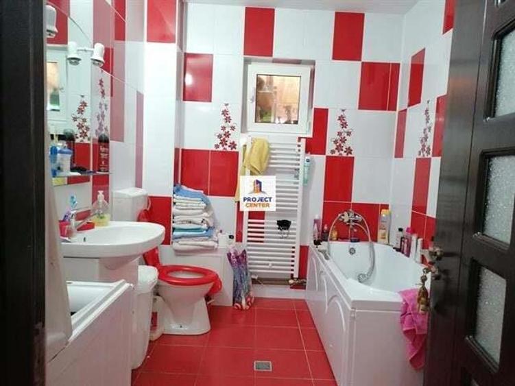 Vila 8 camere, Bradu - 16