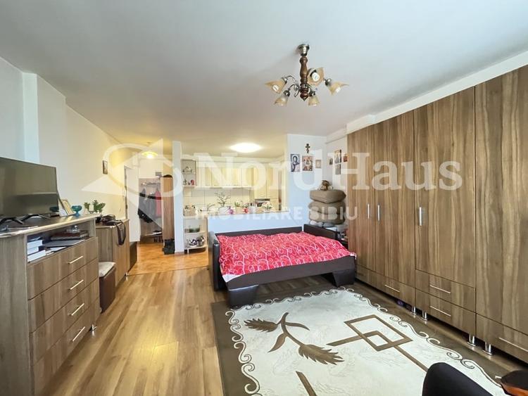 VANZARE GARSONIERA | 41 MP | ZONA STRAND, SIBIU - 1