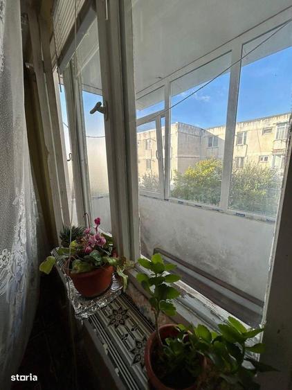 De vanzare 3 camere, 2 bai, doua balcoane, etaj intermediar, 51.000 - 3