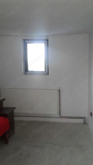 Vand casa la curte. - 6