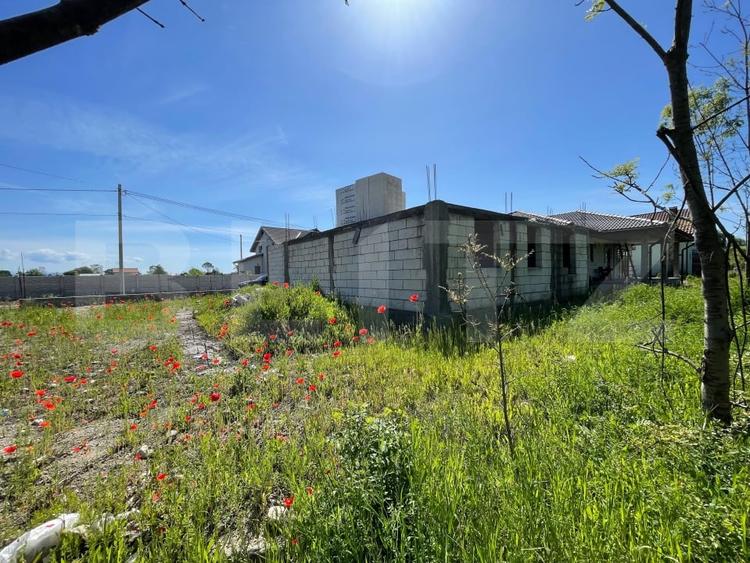Casă individuală cu 4 camere cu Teren 554 Mp în Exterior Est