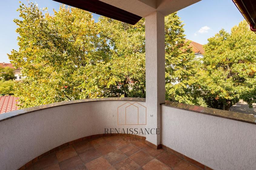 Timisoara - Girocului Vila 12 Camere 4 Bai | 497mp Utili 1373mp Teren - 27