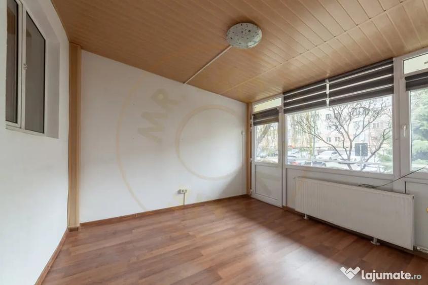 Apartament 5 camere parter an 1992 zona Rolast-Jumbo - 4