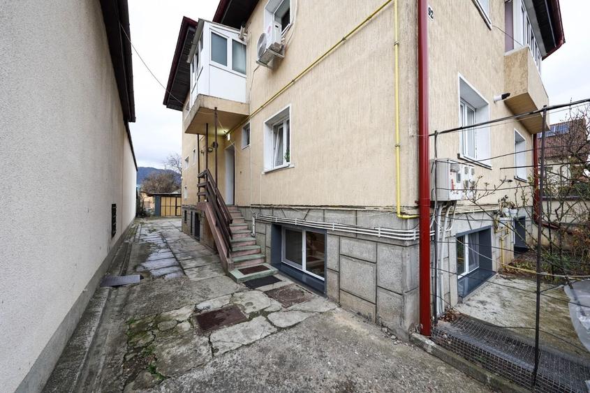 Apartament cu 3 camere la casa | Curte 130 mp | Zona Grivitei strada Vulcan - 23