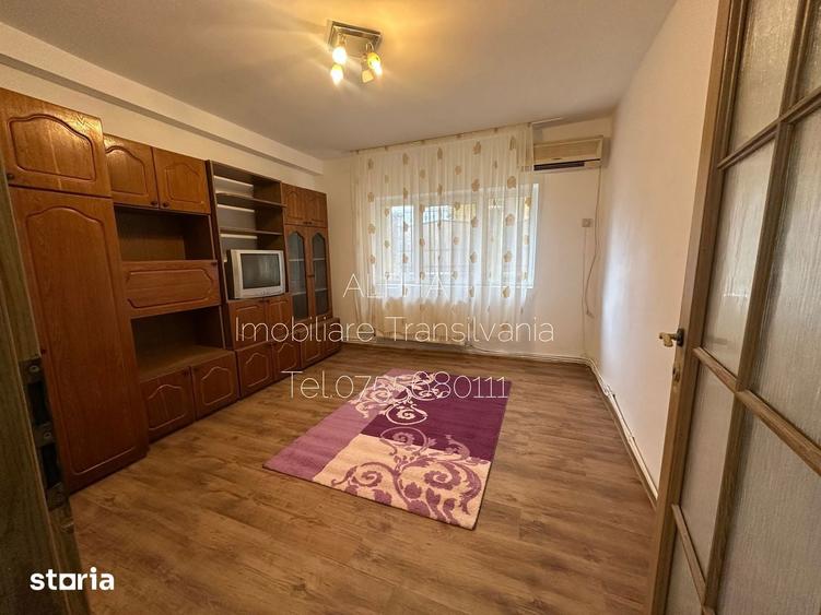 Garsoniera parter,zona Bradet - 6