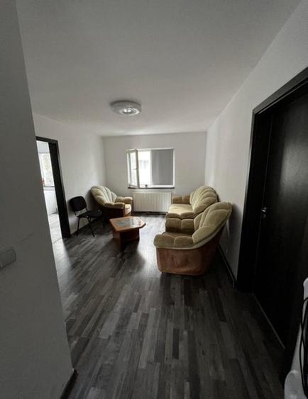 Apartament cu 4 camere in complexul studentesc - 3