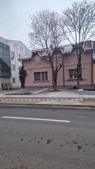 Inchiriez spatiu, strada Dunarea - 1