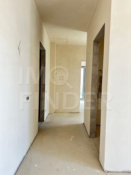 Apartament cu 3 camere semidecomandat în Andrei Mureșanu