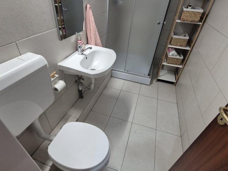 Unirii, Zepter, P-ta Alba Iulia, semistradal, randul 2 de blocuri, liniste - 12