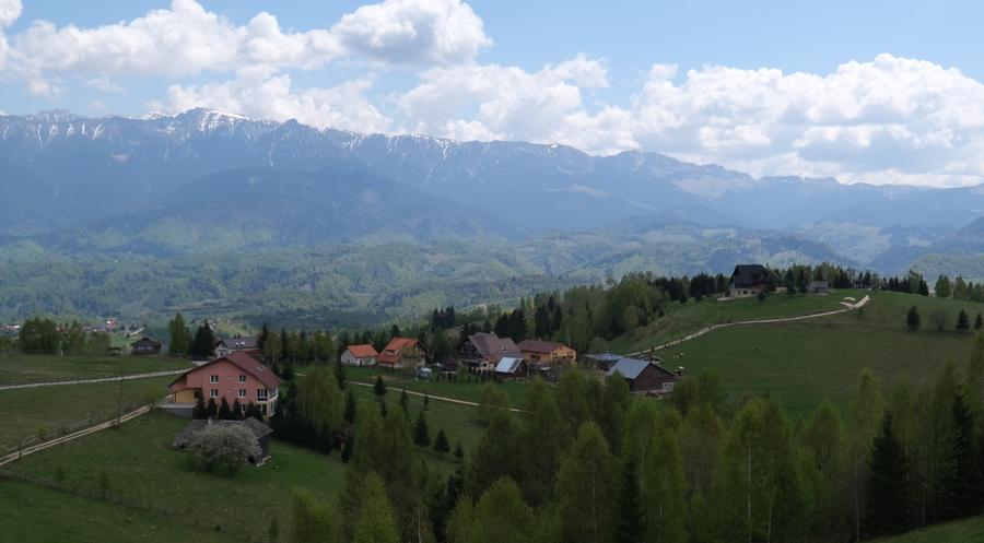 Vanzare hotel in zona superba de munte cu priveliste incredibila din camere - 6