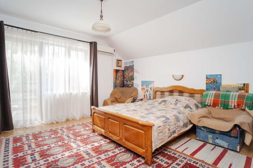 Casa cu Piscina de Vanzare, 500mp Teren, Str. Victoriei-Valea Lupului - 13