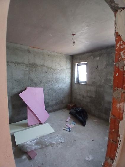 Casa de vanzare platou Prundu, Targ - 1