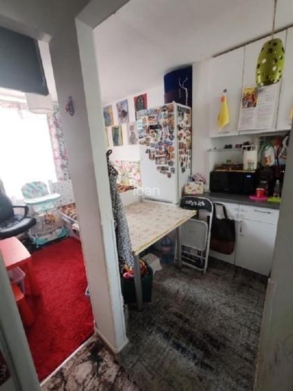 Vând apartament decomandat 2 cam 42 mp, 100 m metrou Romancieri amenajat complet Vând apartament decomandat 2 cam 42 mp, 100 m metrou Romancieri amenajat complet
