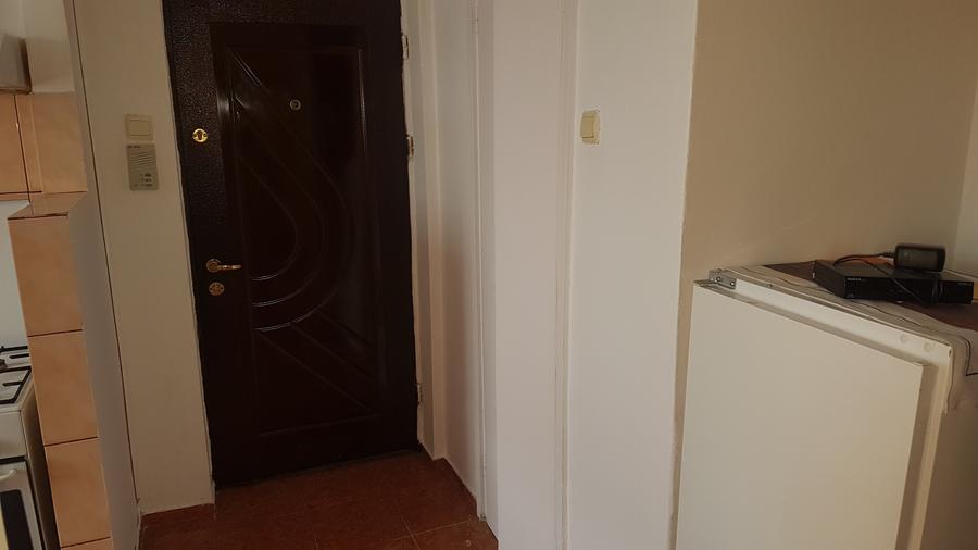 Apartament 2 camere semidecomandat de închiriat– Str. Petuniei, cartier TEREZIAN - 7