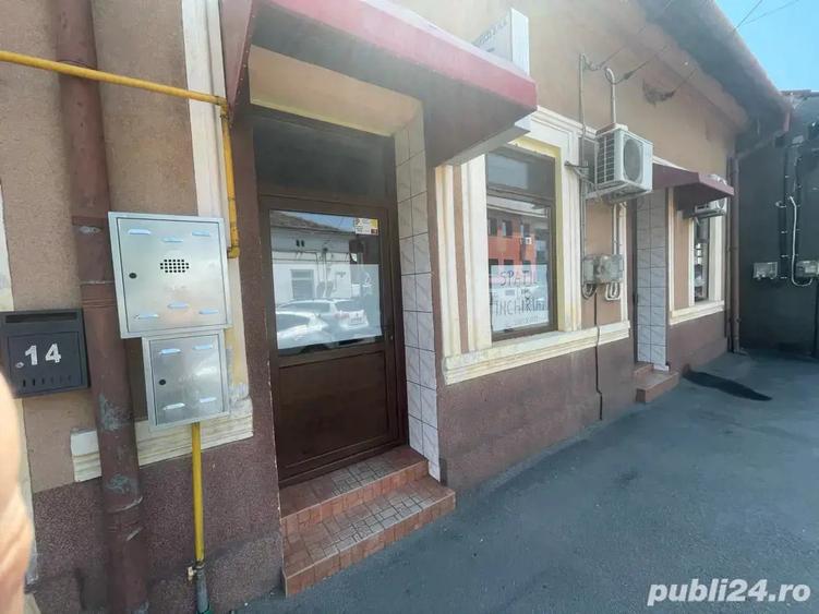Spatiu de Inchiriat , zona Pia?a Mircea - 3