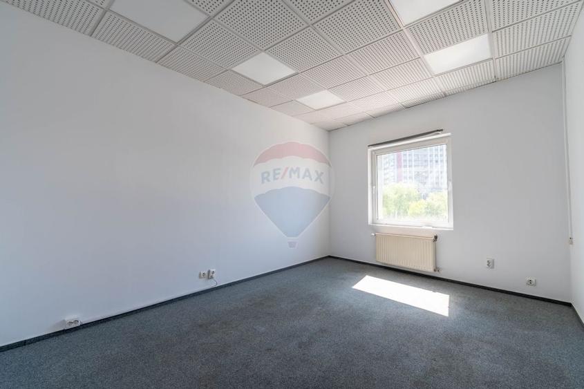 Casa cu 12 camere de inchiriat, Str. Traian - 22