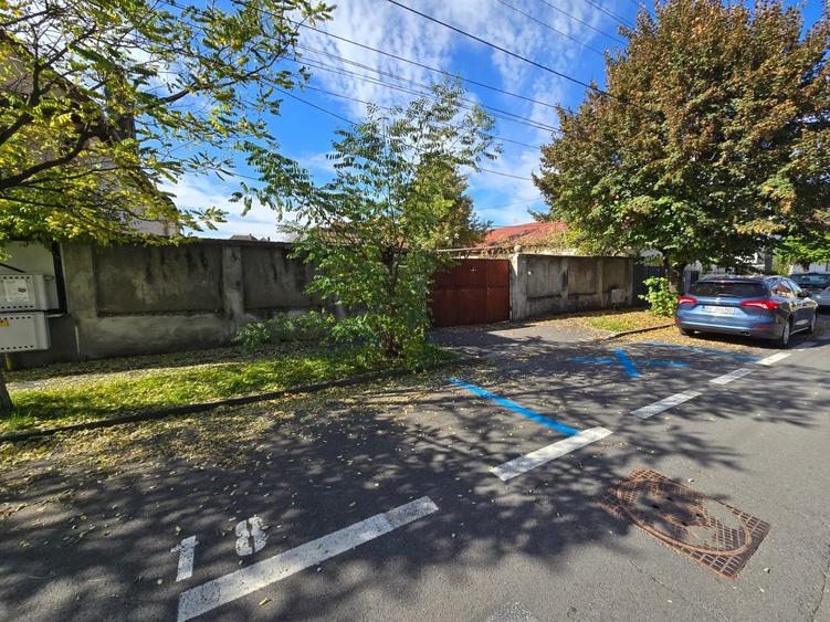 Casa de vanzare (teren intravilan) - 1