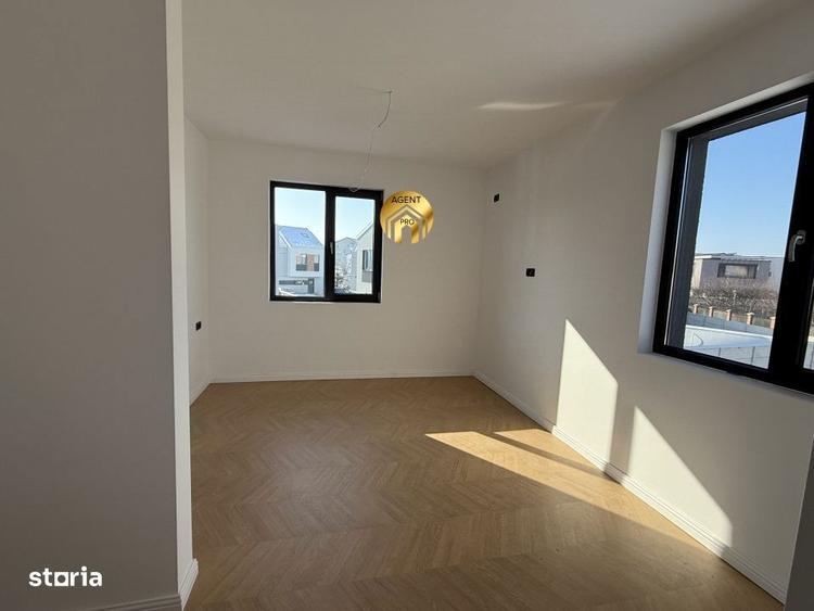 Vila Duplex in Bragadiru 4 camere,380mp teren. - 1