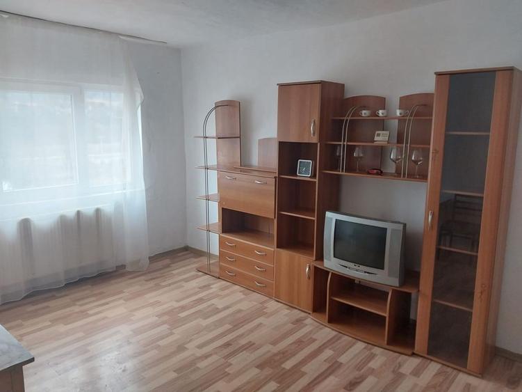 Vand apartament 2 camere Nasaud - 1