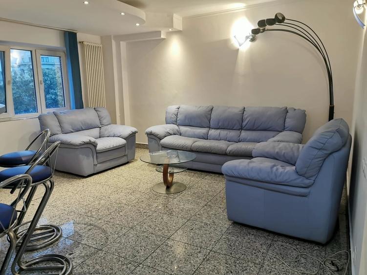 2 camere de inchiriat vedere la Fantani Casa Poporului Bulevardul Unirii - 1