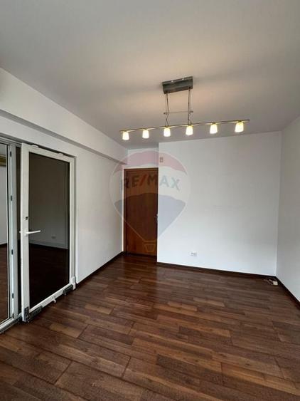 Apartament cu 4 camere/birou de inchiriat Piata Victoriei - 5