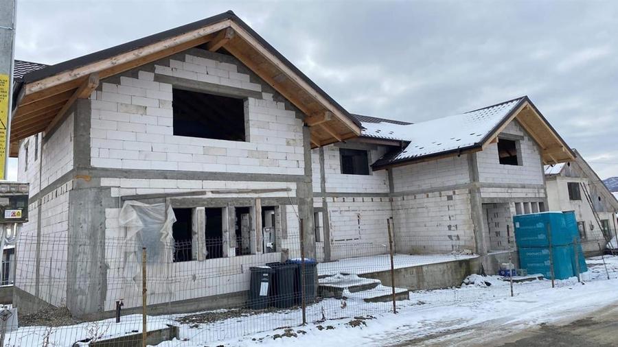 CASA 193 mp utili + teren 750 mp de vanzare VIISOARA -TG TROTUS - 1