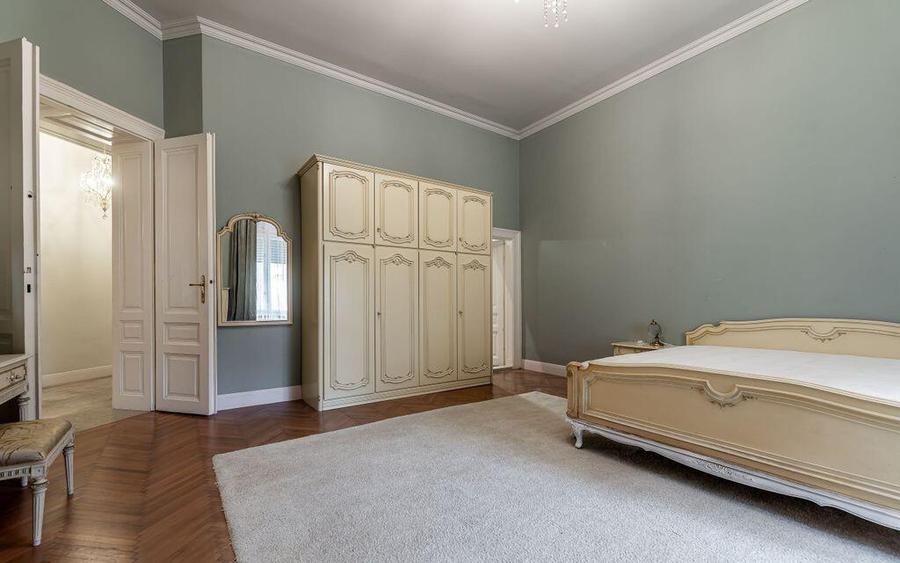 Apartament spatios cu 3 camere de LUX pe Metianu Comision 0 - 9