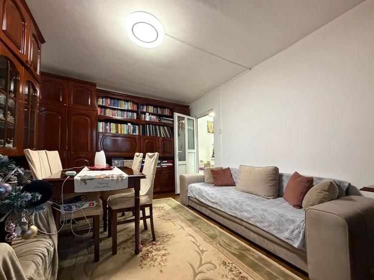 NOU!!! 2 Camere - Bucatarie Inchisa - Aradului Mall - 90.000 Euro - 3