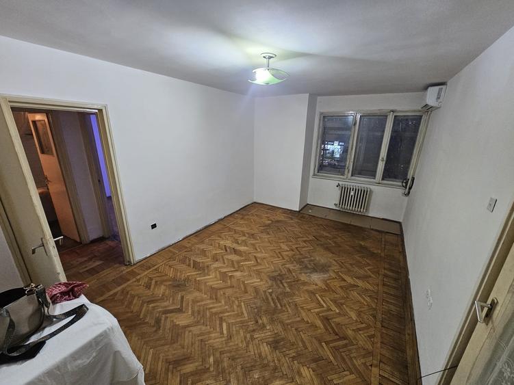 Soseaua Stefan cel Mare doua cam et 1 vedere stradala langa parcul circului - 1