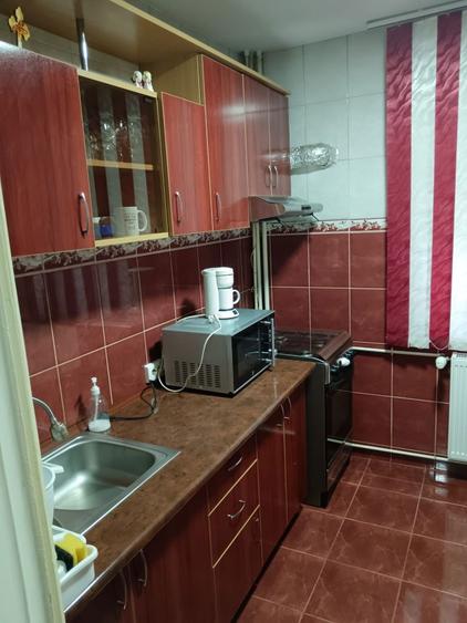 Brancoveanu metrou ,confort 1 decomandat,parter,300 de euro lunar - 5