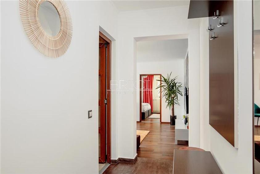 Apartament cu 2 camere, cu Parcare, Livada Postei, Centrul Istoric - 8