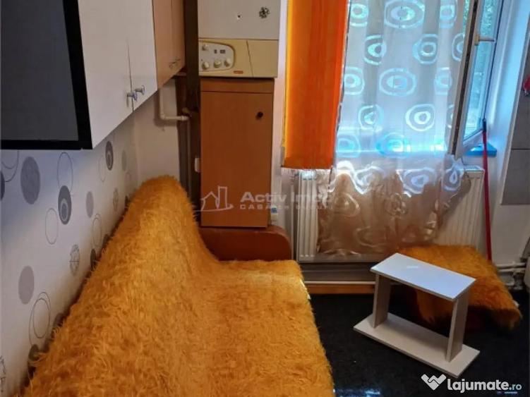 Camera- de inchiriat - Tractorul - 4