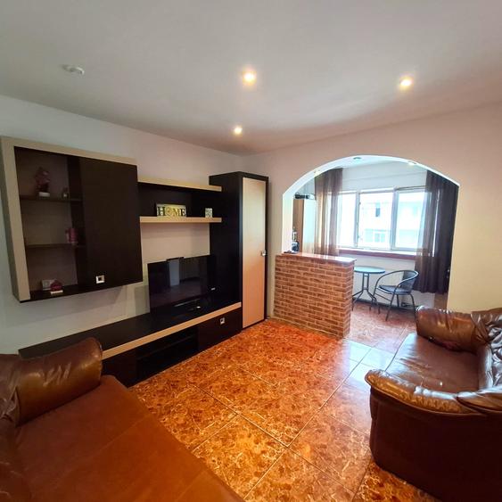 Apartament 2 camere (transformat în 3), ultracentral, Focșani - 1