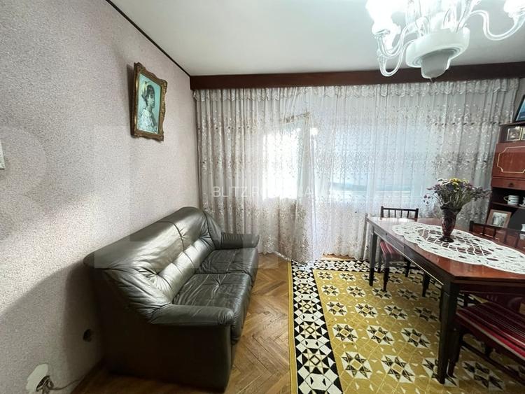 Apartament spatios, 78 mp, decomandat, etaj 1-cu parcare concesionata Botosan
