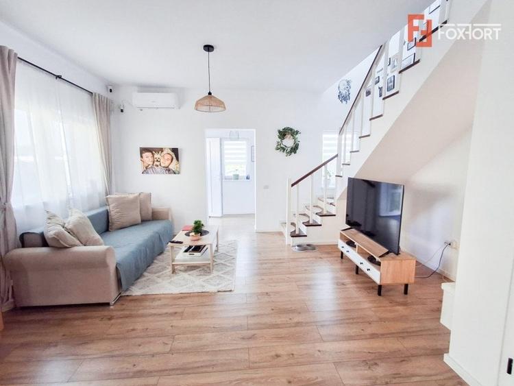 Duplex cu 3 camere decomandat cu Canalizare în Bucovăț (Remetea Mare)