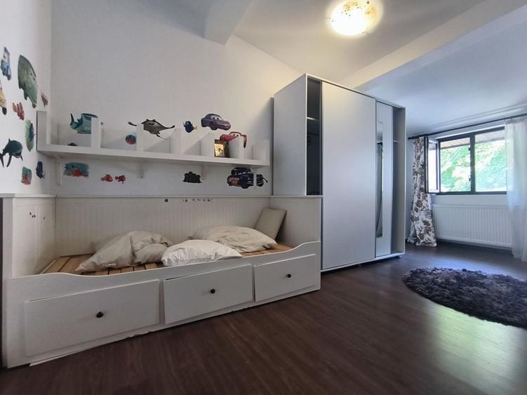 De v&acirc;nzare duplex pe strada Occidentului - 2