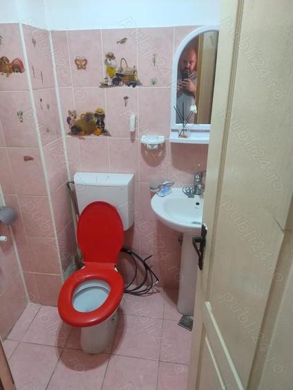 Inchiriez apartament 2camere - 4