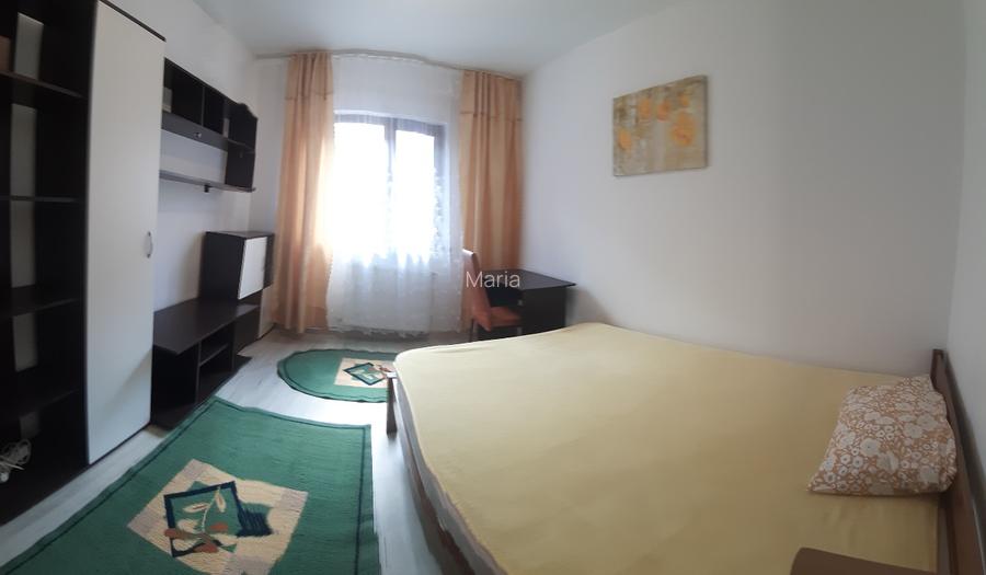 Inchiriez apartament cu 4 camere, pe B-dul Griviței nr.73, lângă Universitate