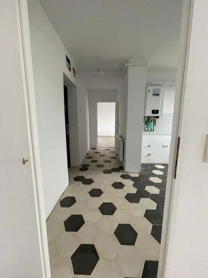 vand apartament str.botizului nr55 60mp etaj 4/4 - 5