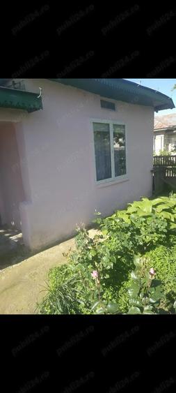 Vand casa la tara - 1