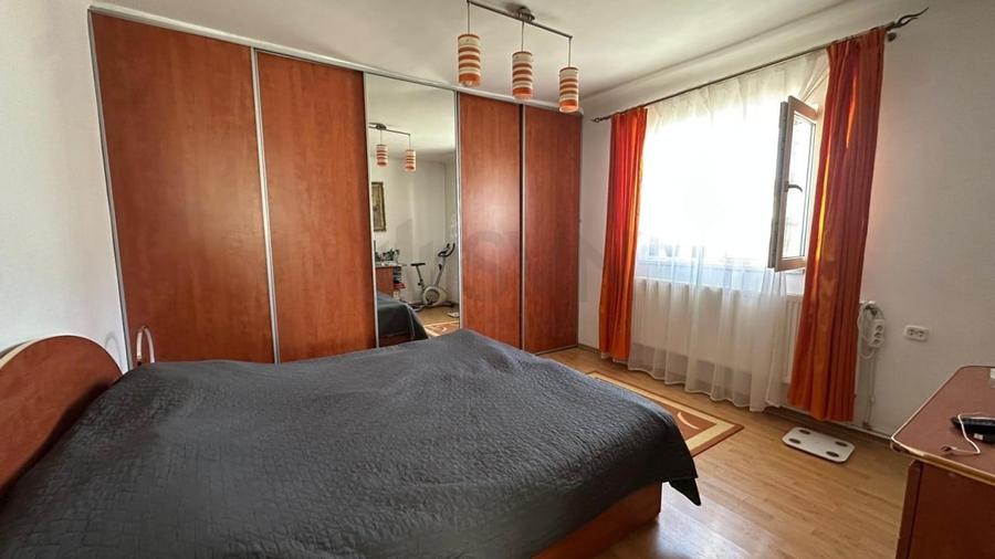 Casă individuală cu 3 camere cu Garaj în Bucureștii Noi