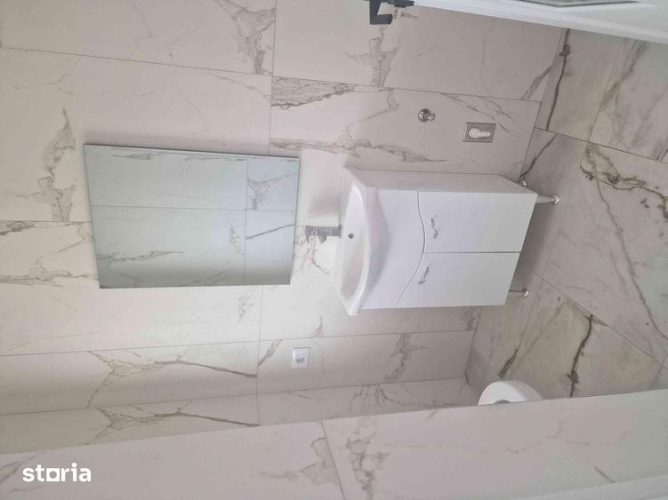 Casă cu 4 camere cu Teren 500 Mp în Central