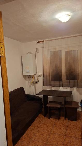Agentie inchiriem apartament 2 camere Str. Henri Coanda V.Rosie Stadion,etaj.1 mobilat ,Centrala,AC - 6