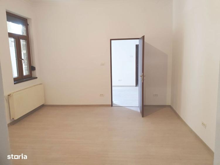 Apartament cu 2 camere nedecomandat în Central