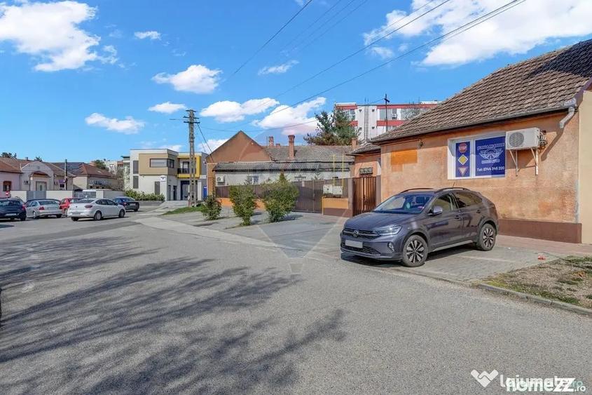 Casă cu 7 camere cu Teren 777 Mp în Ultracentral