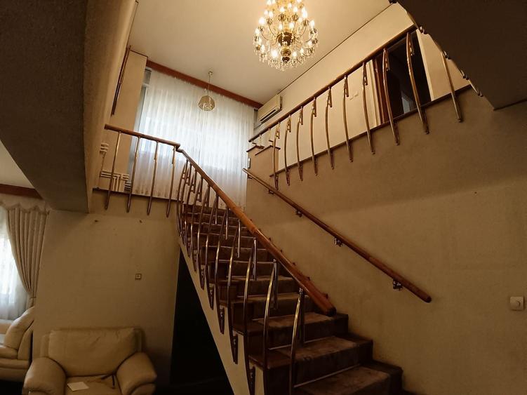 Vanzare 5 camere Batistei - 2