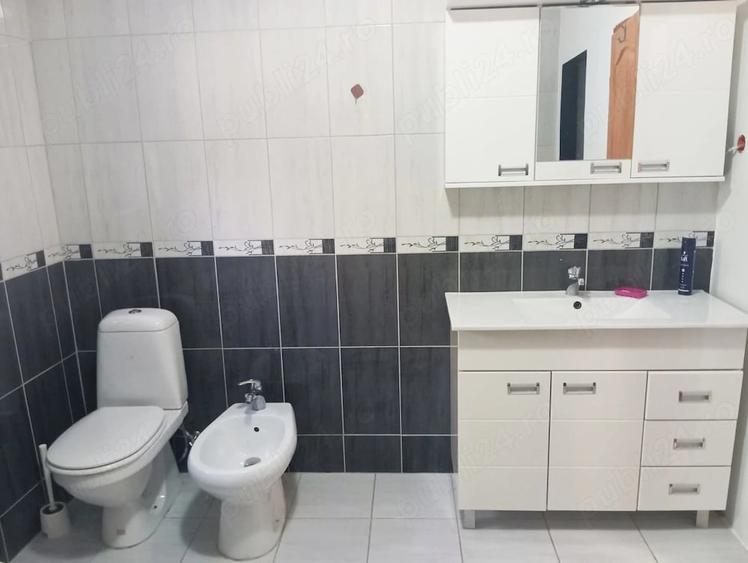 Casă cu 4 camere cu Teren 18600 Mp în Foeni