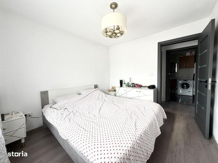 Casă cu 4 camere cu Teren 735 Mp în Sânmihaiu Român