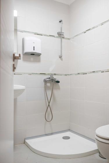 Garsonieră decomandată în Vitan